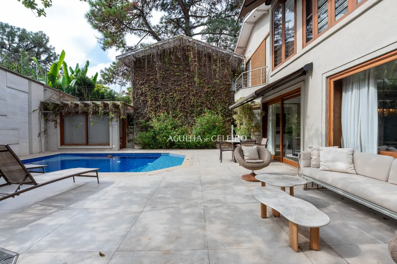 Casa maravilhosa à venda no Jardim Europa – 22028