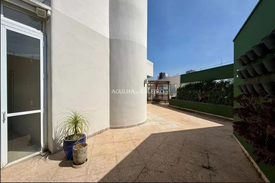 Cobertura Única no Campo Belo com 5 Dormitórios e Infraestrutura Completa – 22048