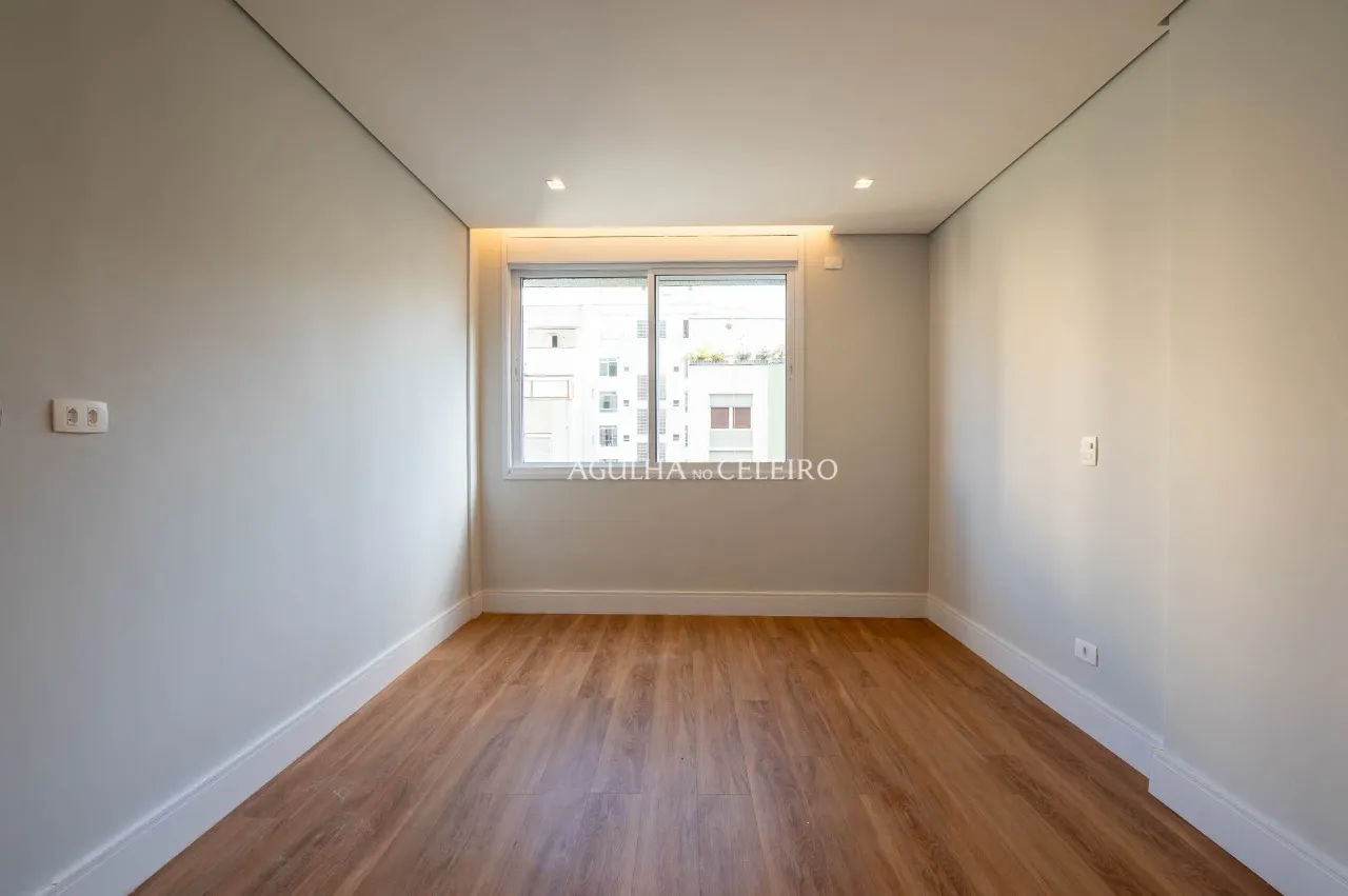 Apartamento totalmente reformado e decorado à venda no Jardim Paulista – 22063