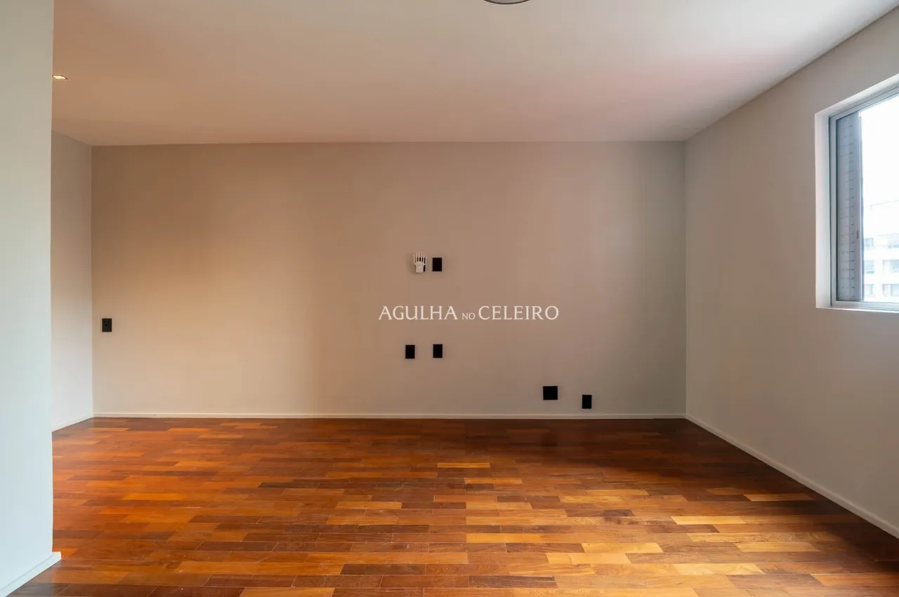 Apartamento reformado para venda e locação no Itaim Bibi. – 22075