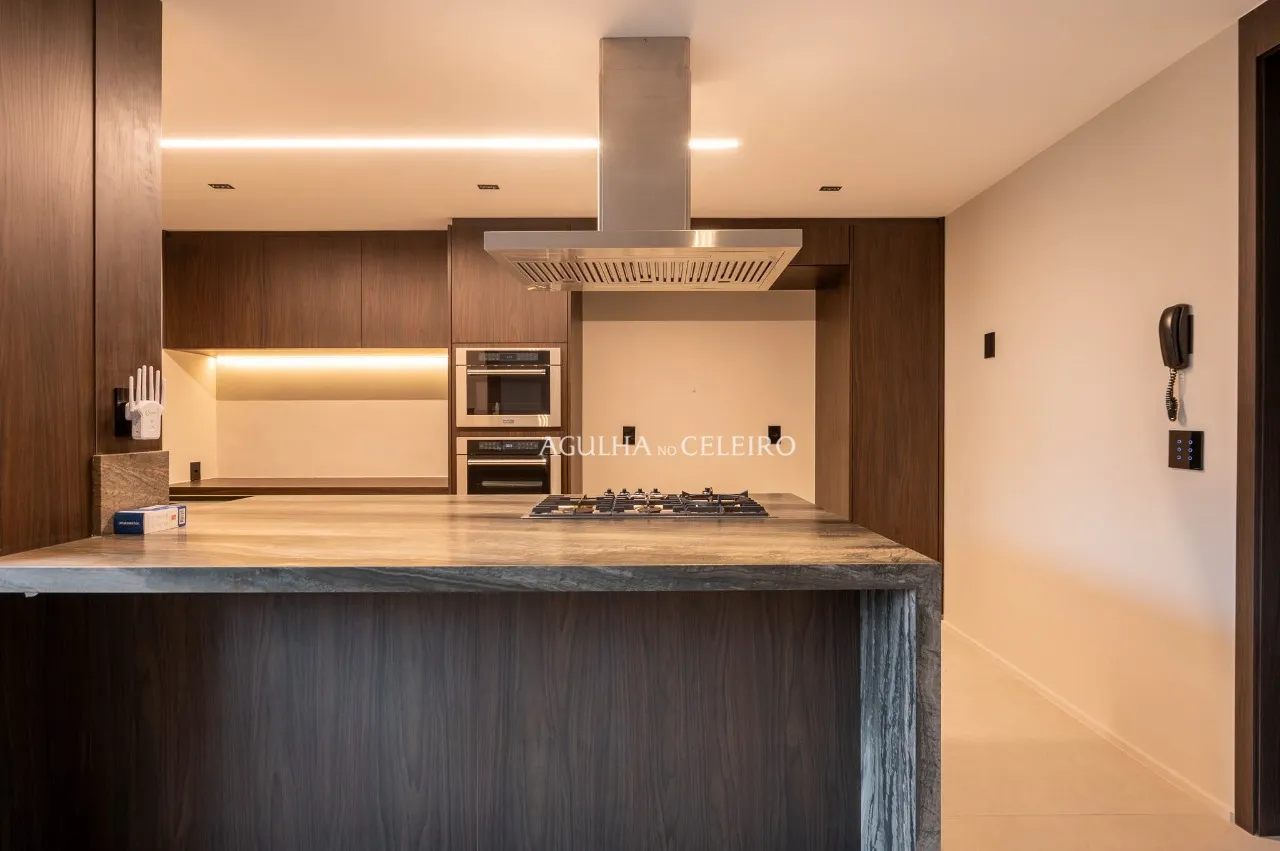 Apartamento reformado para venda e locação no Itaim Bibi. – 22075