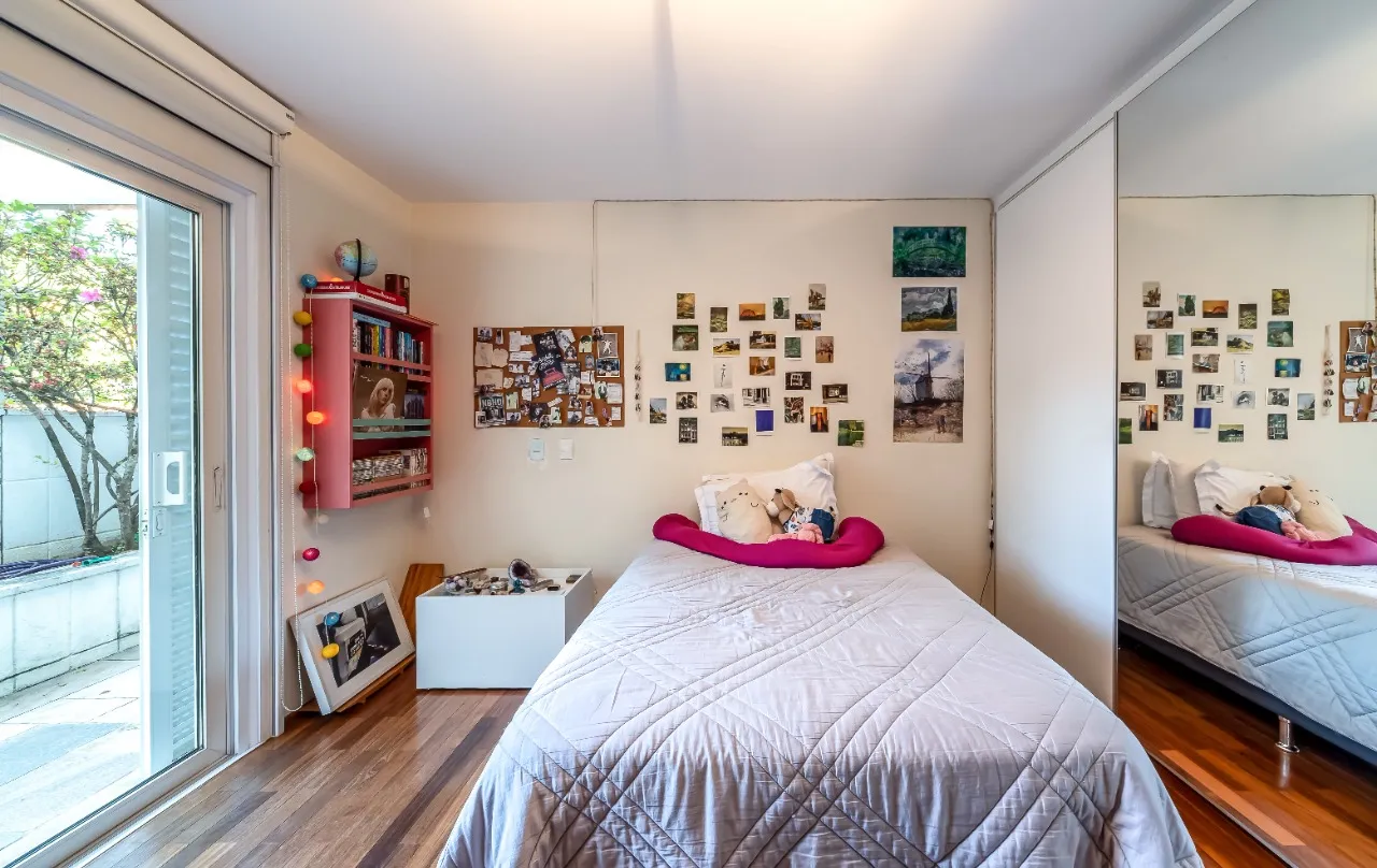 Inspire e respire dias mais verdes e iluminados nesta belíssima casa no Alto de Pinheiros. – 22179