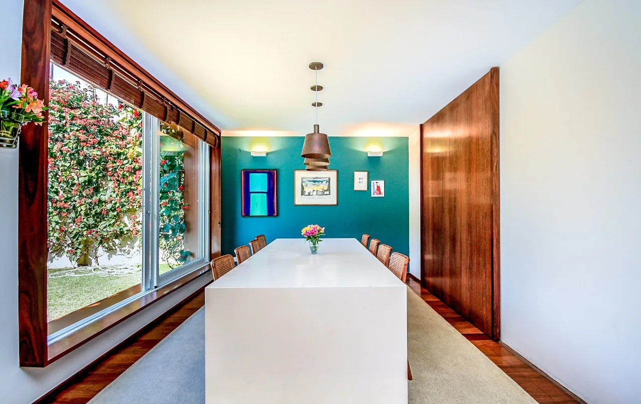 Inspire e respire dias mais verdes e iluminados nesta belíssima casa no Alto de Pinheiros. – 22179