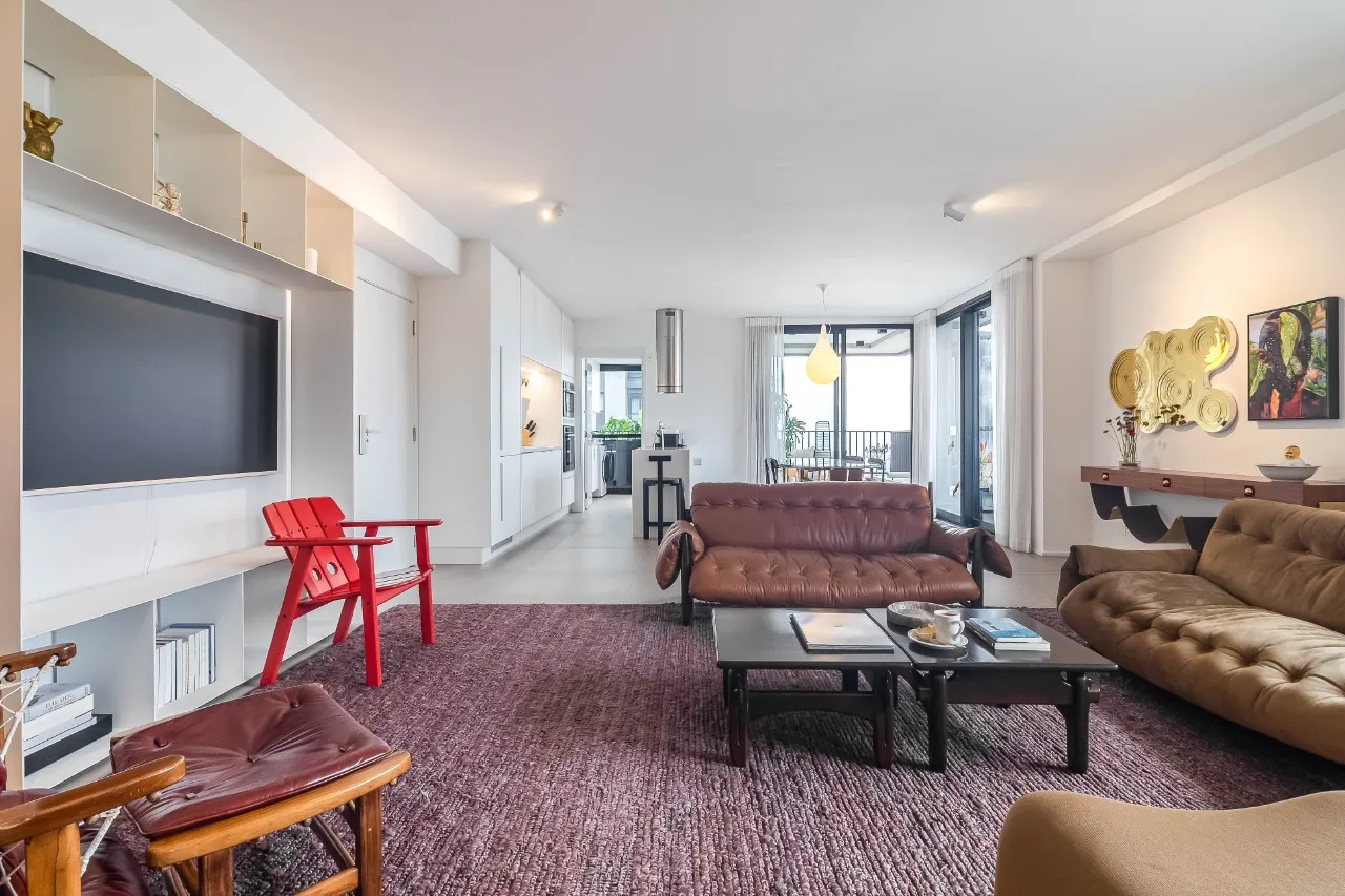 Apartamento com vista livre, muita luz natural e atmosfera leve no coração da Vila Madalena. – 22187