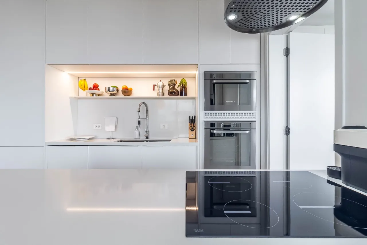 Apartamento com vista livre, muita luz natural e atmosfera leve no coração da Vila Madalena. – 22187