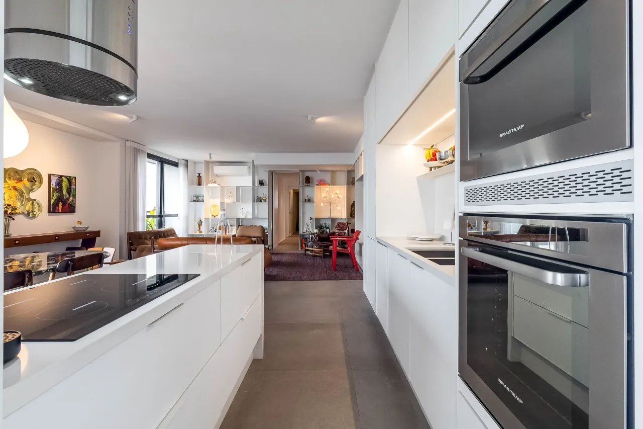 Apartamento com vista livre, muita luz natural e atmosfera leve no coração da Vila Madalena. – 22187