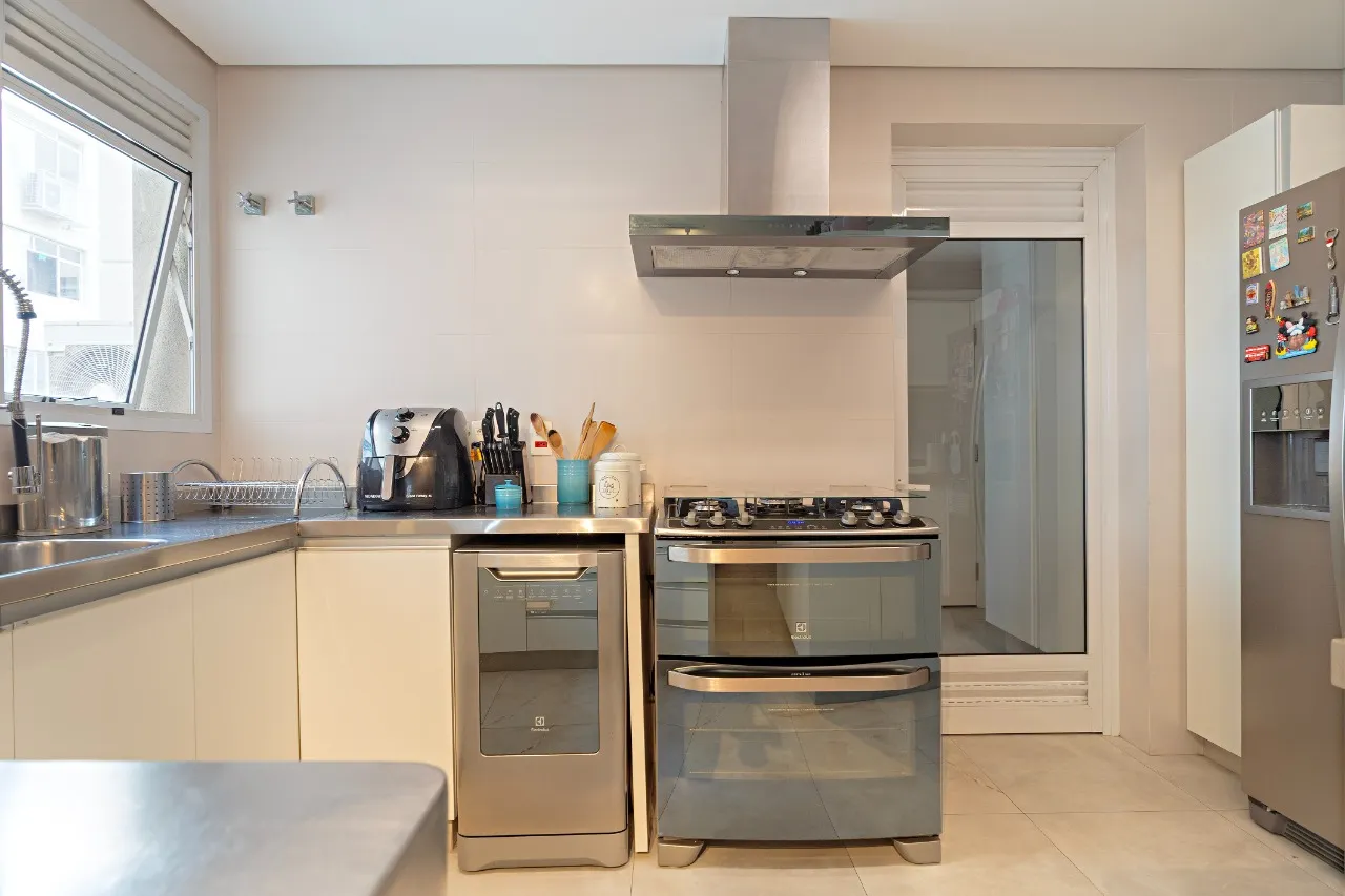 Apartamento com churrasqueira em condominio cobiçado no Jardim América – 22208