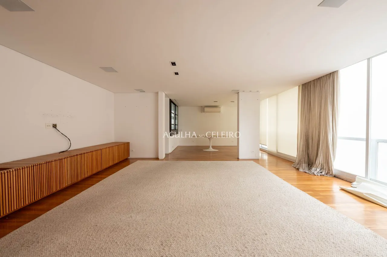 Apartamento espaçoso e com muita luz natural à venda no Jardim América – 22212