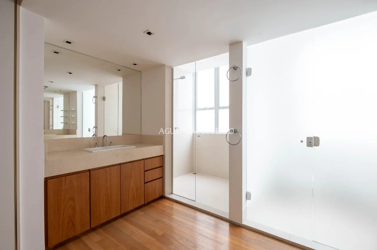Apartamento espaçoso e com muita luz natural à venda no Jardim América – 22212