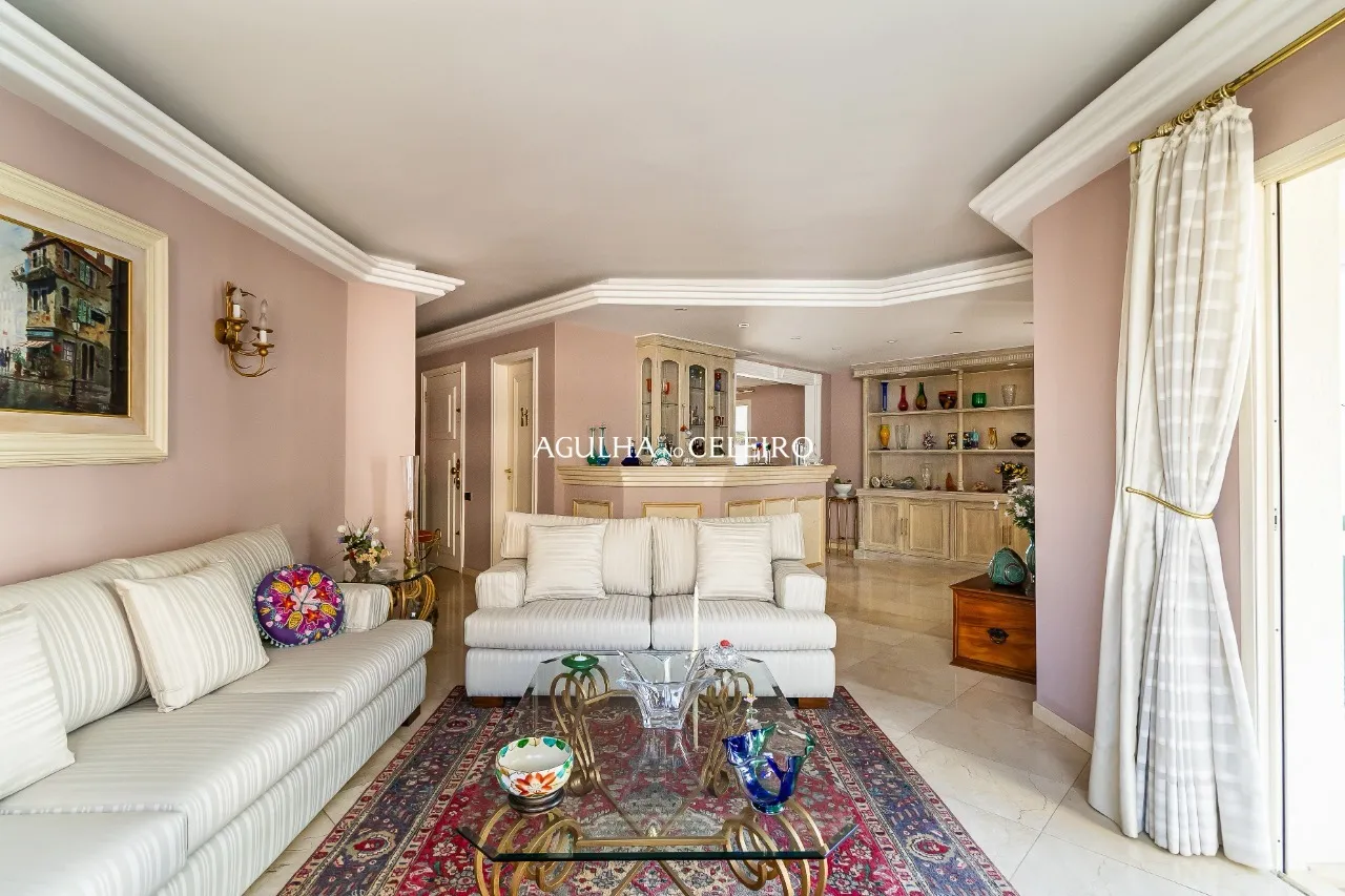 Apartamento amplo e muito iluminado à venda no Jardim América – 22222