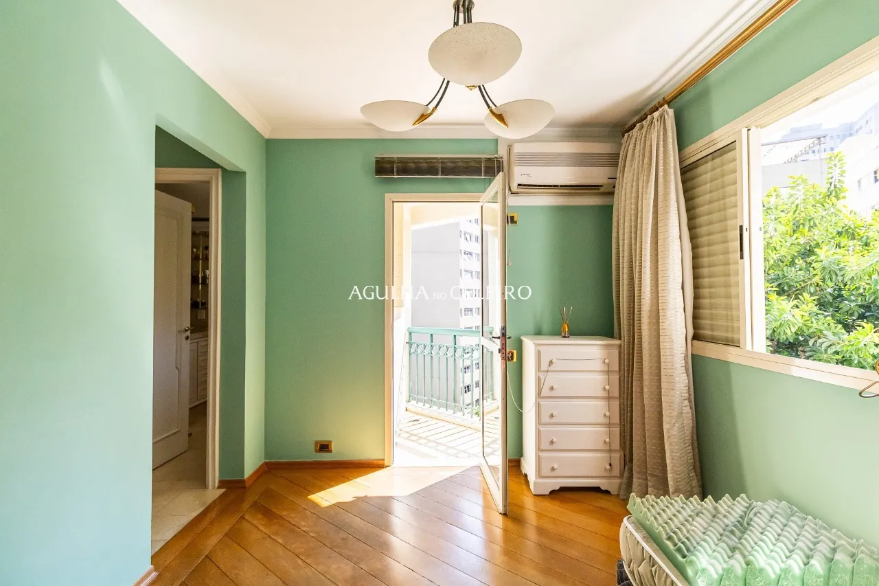 Apartamento amplo e muito iluminado à venda no Jardim América – 22222