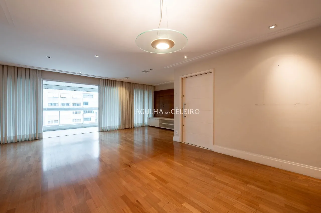 Apartamento ensolarado com varanda e 3 suítes no coração do Jardim Paulista – 22239
