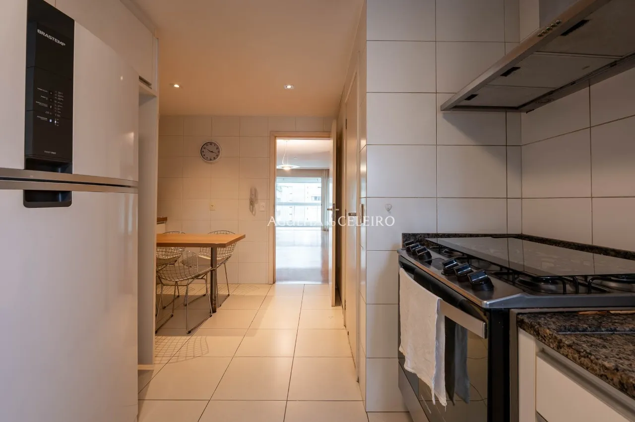 Apartamento ensolarado com varanda e 3 suítes no coração do Jardim Paulista – 22239