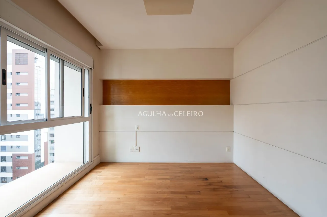 Apartamento ensolarado com varanda e 3 suítes no coração do Jardim Paulista – 22239