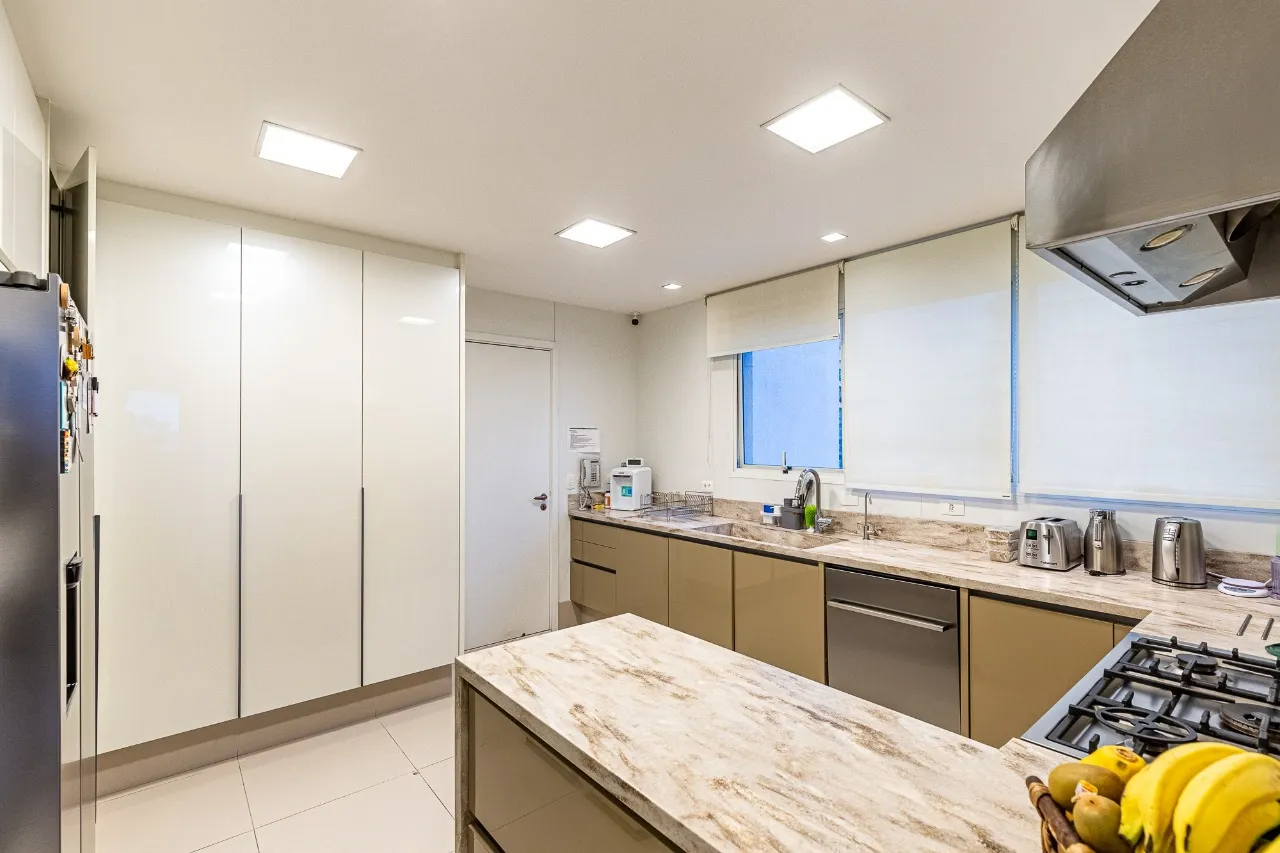 Apartamento em prédio disputado da Vila Nova Conceição – 22308