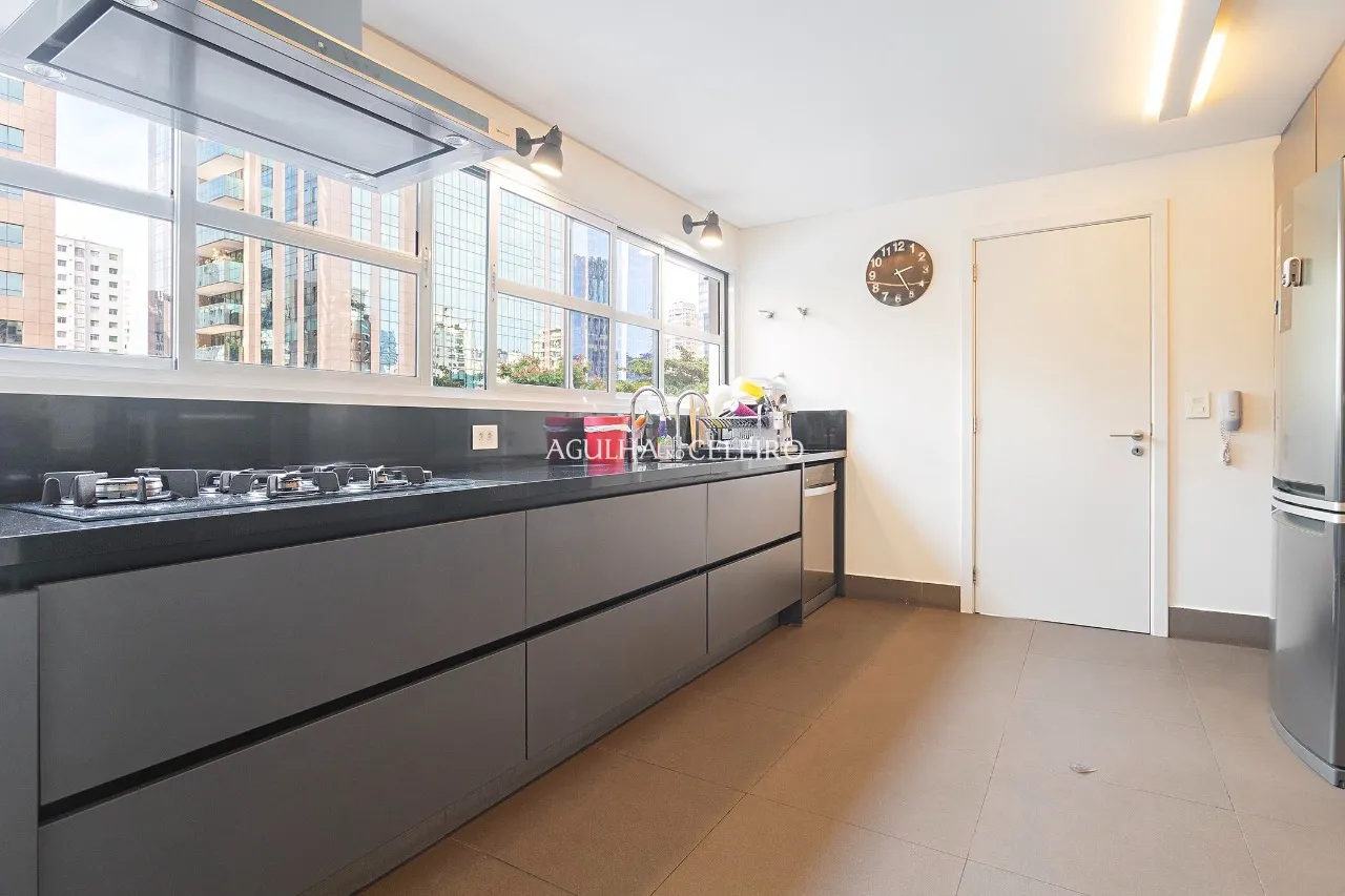 Apartamento à venda próximo ao Parque do Povo no Itaim Bibi. – AP0638