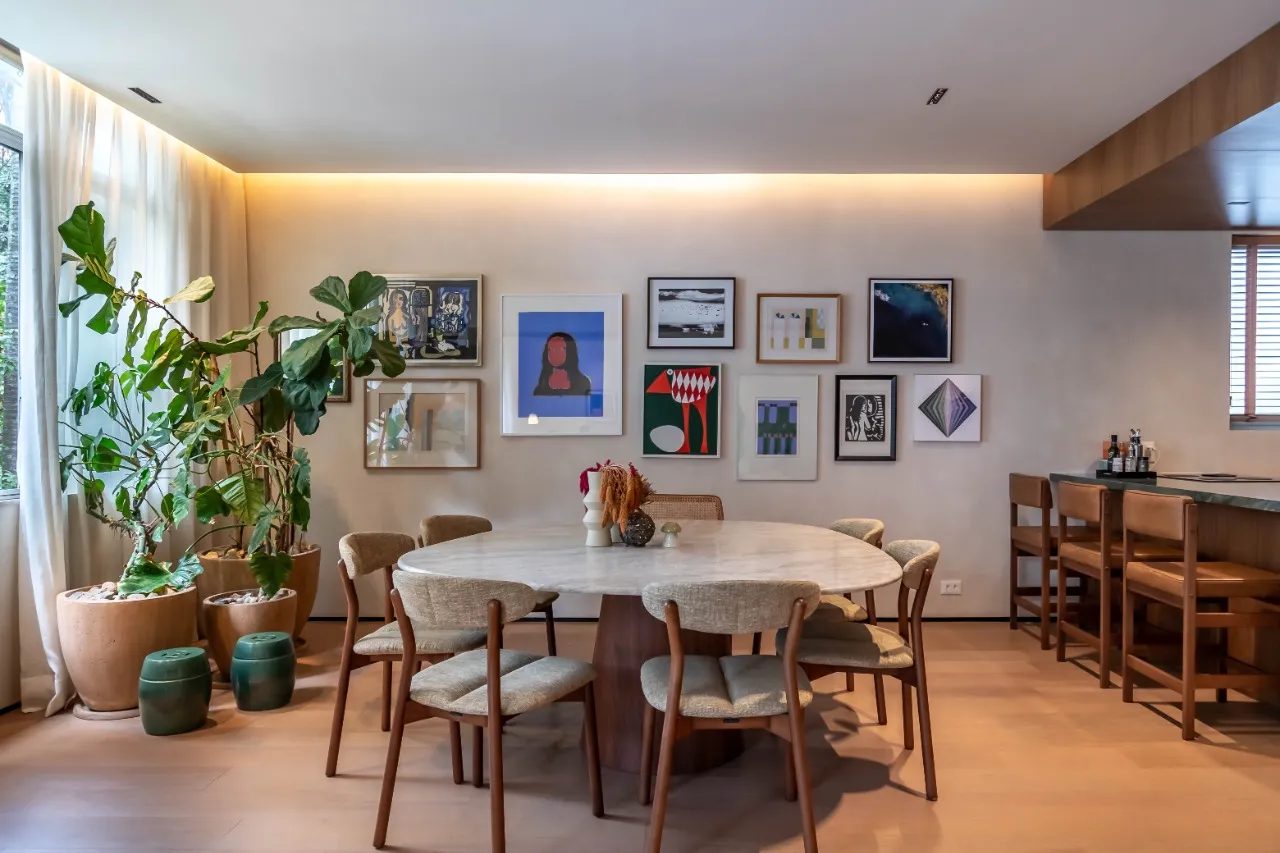 Apartamento reformado com muito espaço à venda no Jardim América. – AP3465
