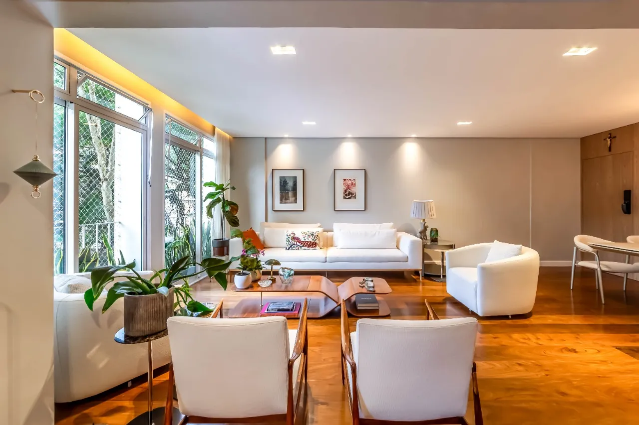 Apartamento Lindenberg reformado, com vista verde e localização especial no coração dos Jardins. – AP4091