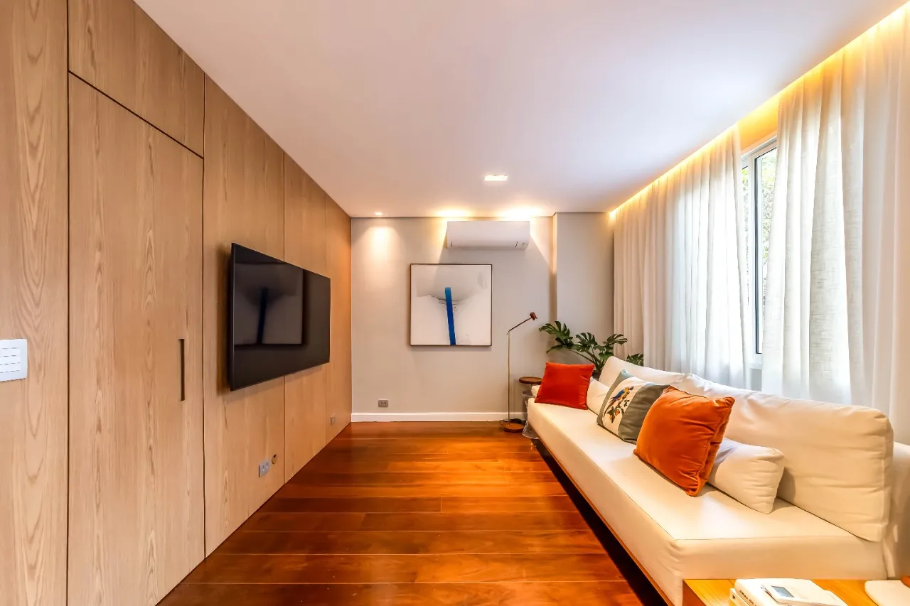 Apartamento Lindenberg reformado, com vista verde e localização especial no coração dos Jardins. – AP4091