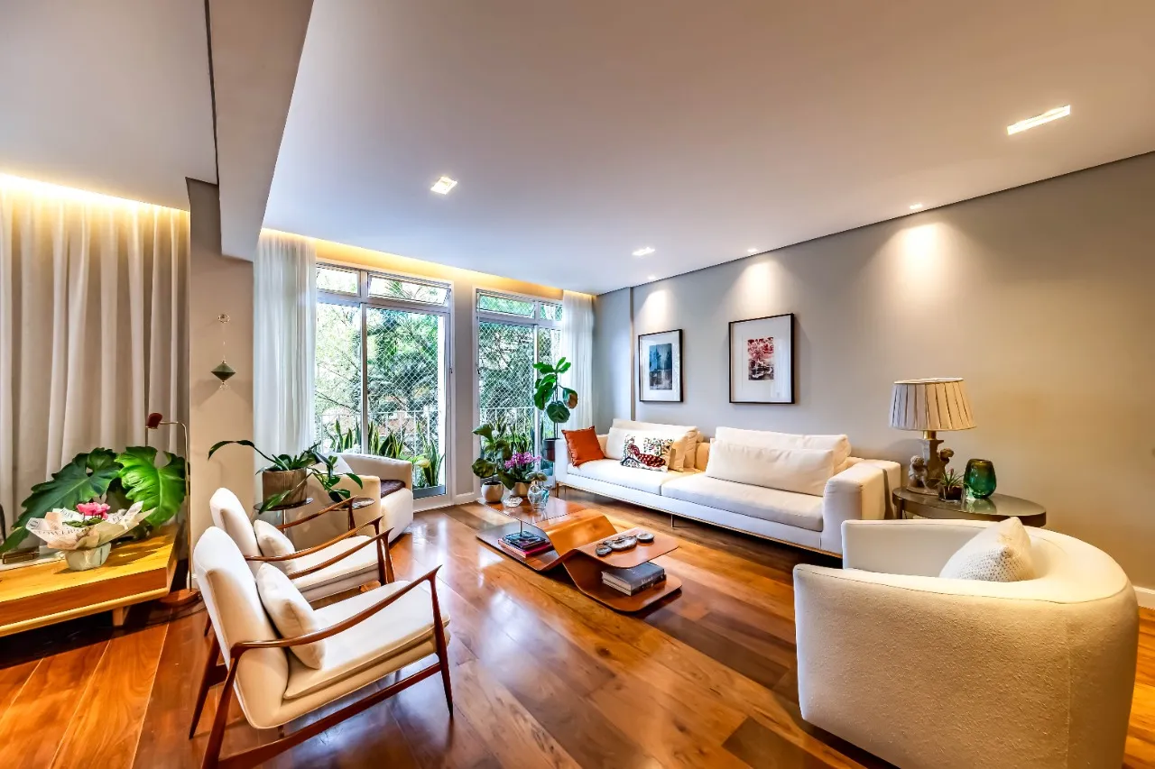 Apartamento Lindenberg reformado, com vista verde e localização especial no coração dos Jardins. – AP4091