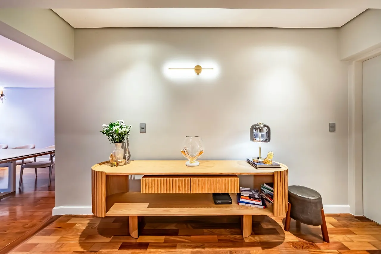 Apartamento Lindenberg reformado, com vista verde e localização especial no coração dos Jardins. – AP4091
