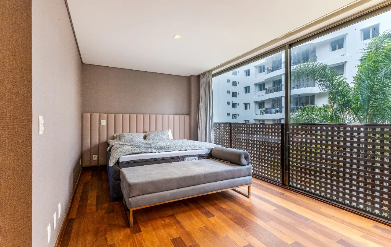 Apartamento duplex incrível, com projeto descolado e planta bem aproveitada, no melhor do Itaim Bibi – AP7430