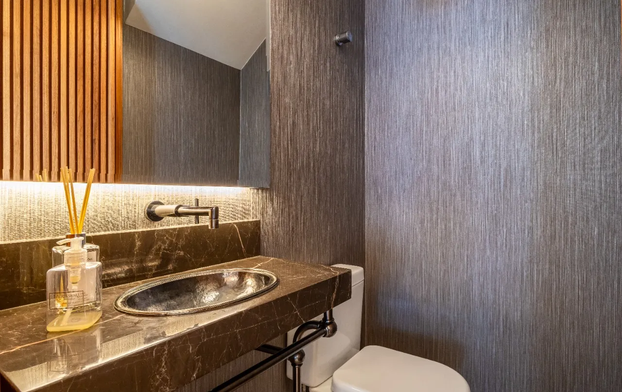 Apartamento duplex incrível, com projeto descolado e planta bem aproveitada, no melhor do Itaim Bibi – AP7430