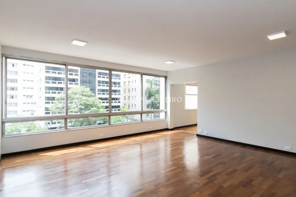 Um delícia de apartamento na parte plana do Jardim América. – AP8504