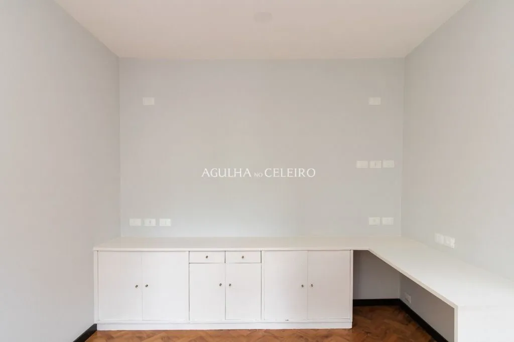 Um delícia de apartamento na parte plana do Jardim América. – AP8504