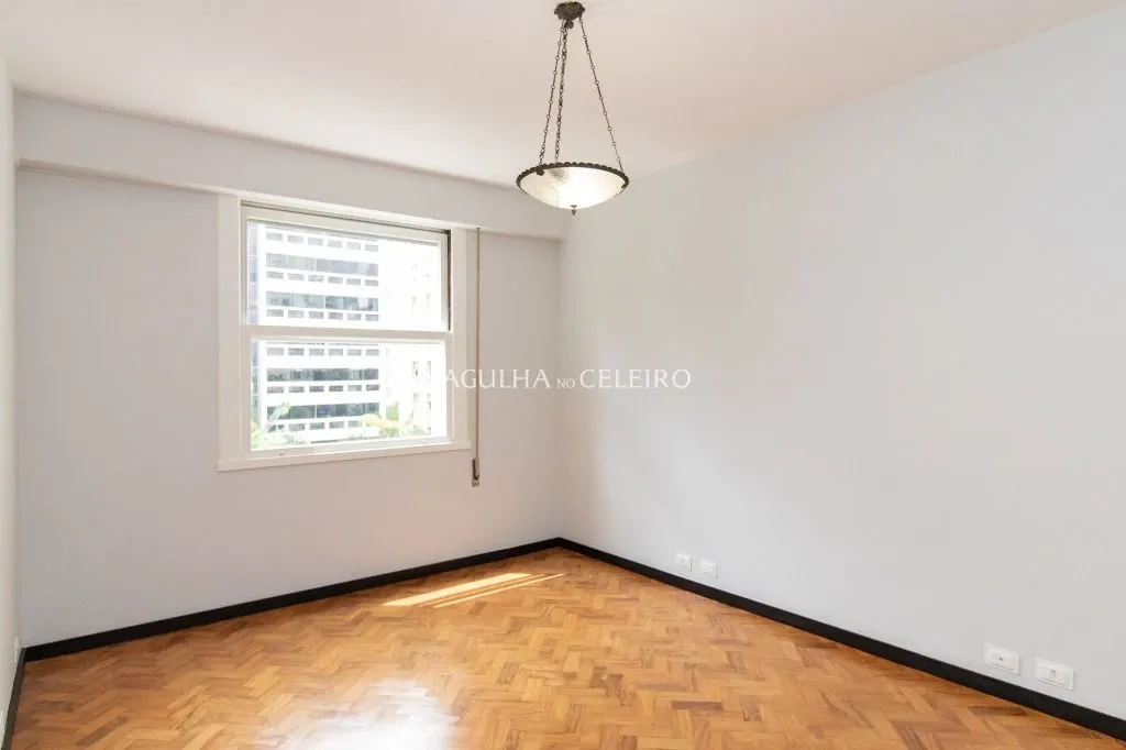 Um delícia de apartamento na parte plana do Jardim América. – AP8504