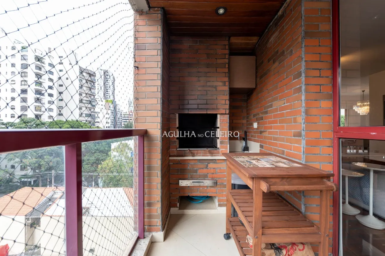 Muito conforto em localização de ouro! – AP8622