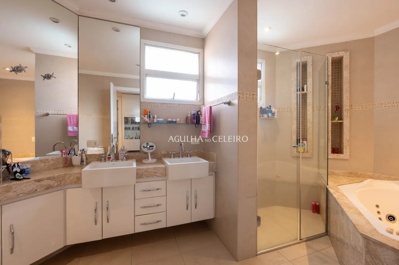 Muito conforto em localização de ouro! – AP8622