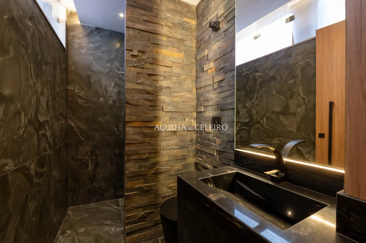 Cobertura duplex com vista aberta e arquitetura de destaque no Jardim Paulista. – CO0780