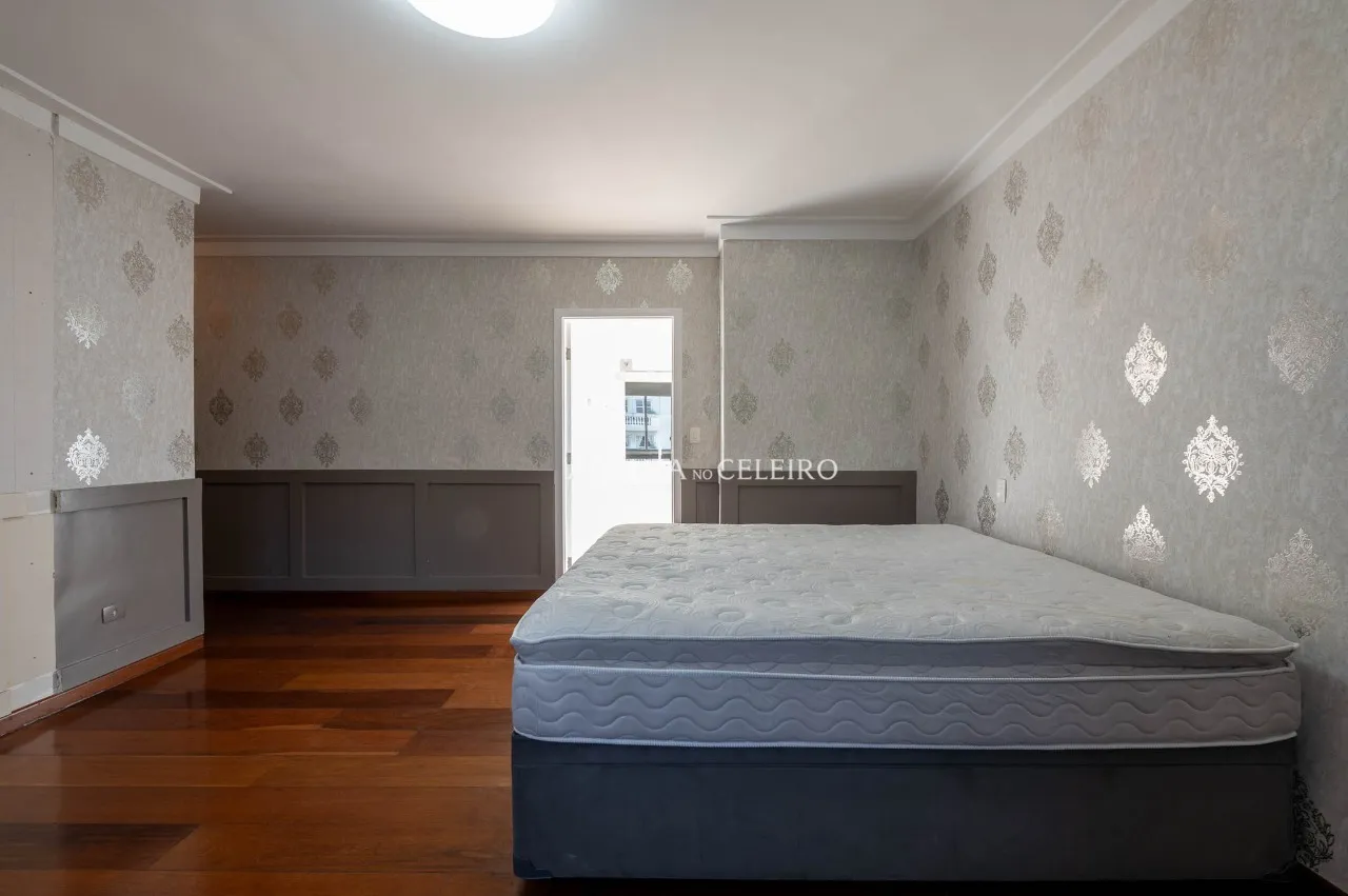 Cobertura duplex com vista aberta e arquitetura de destaque no Jardim Paulista. – CO0780