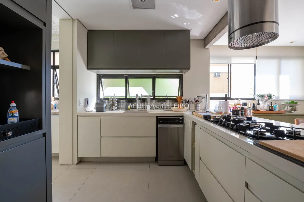 Excelente apartamento em Moema Pássaros – 16153