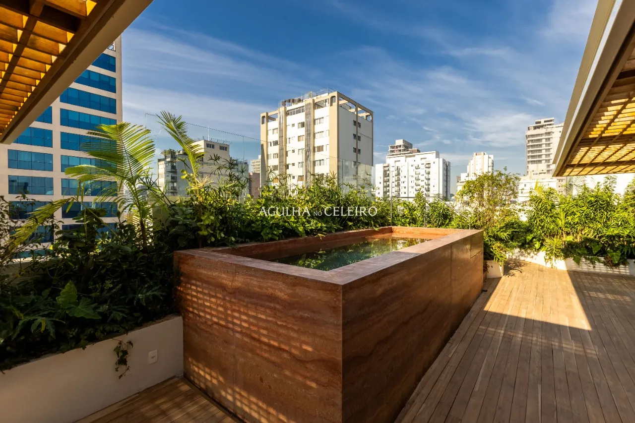 Cobertura reformada com projeto de arquitetura diferenciado em Moema – 20128