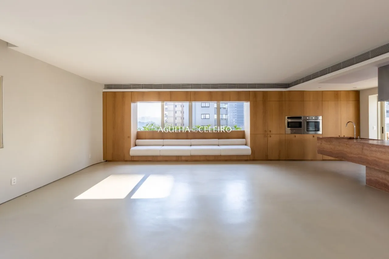 Cobertura reformada com projeto de arquitetura diferenciado em Moema – 20128