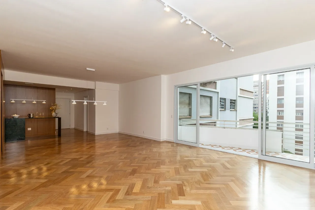 Apartamento reformado próximo ao Clube Paulistano – 21316