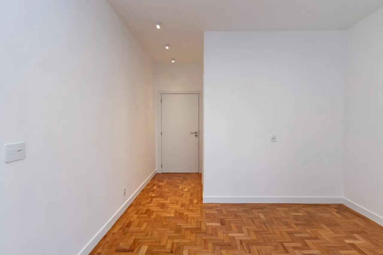 Apartamento reformado próximo ao Clube Paulistano – 21316