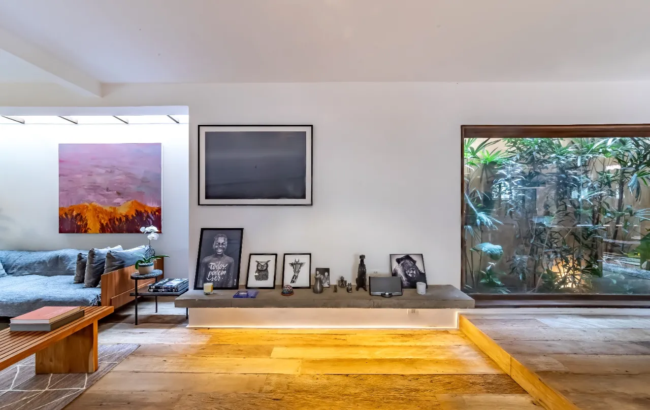 Casa de vila reformada com jardim e solarium em rua tranquila, no miolo da Vila Madalena. – 21624
