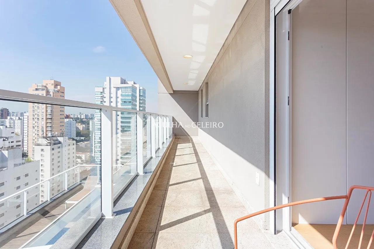 Cobertura reformada totalmente mobiliada em Moema – 21748