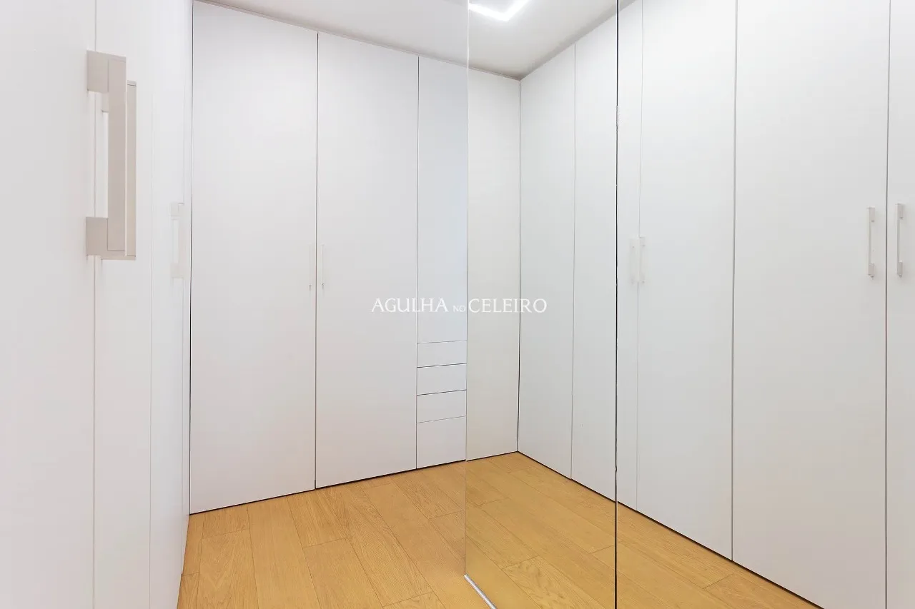 Cobertura reformada totalmente mobiliada em Moema – 21748