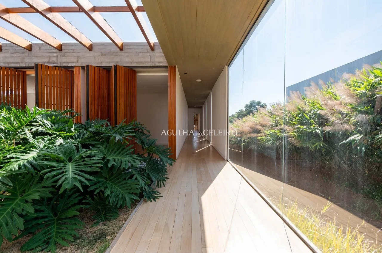 Arquitetura contemporânea integrada à natureza – 21872