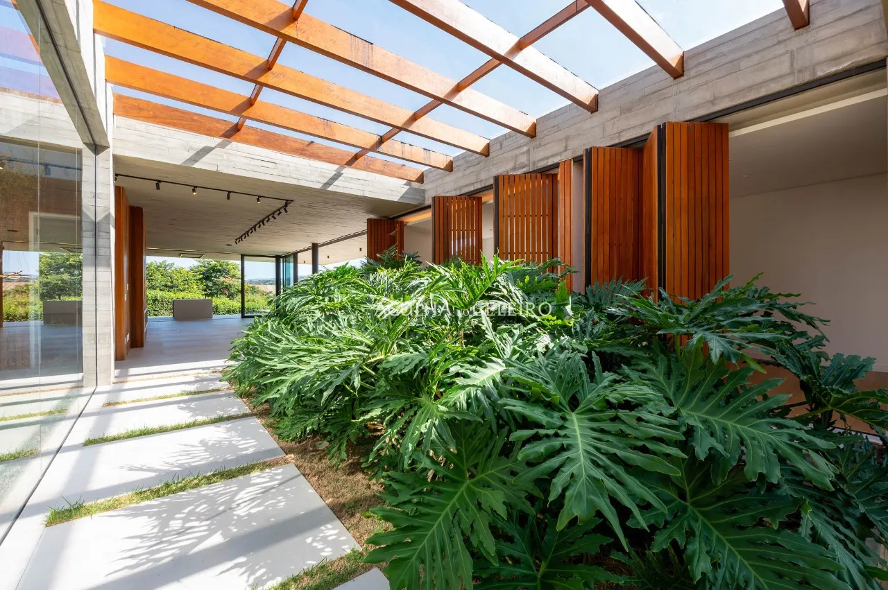 Arquitetura contemporânea integrada à natureza – 21872