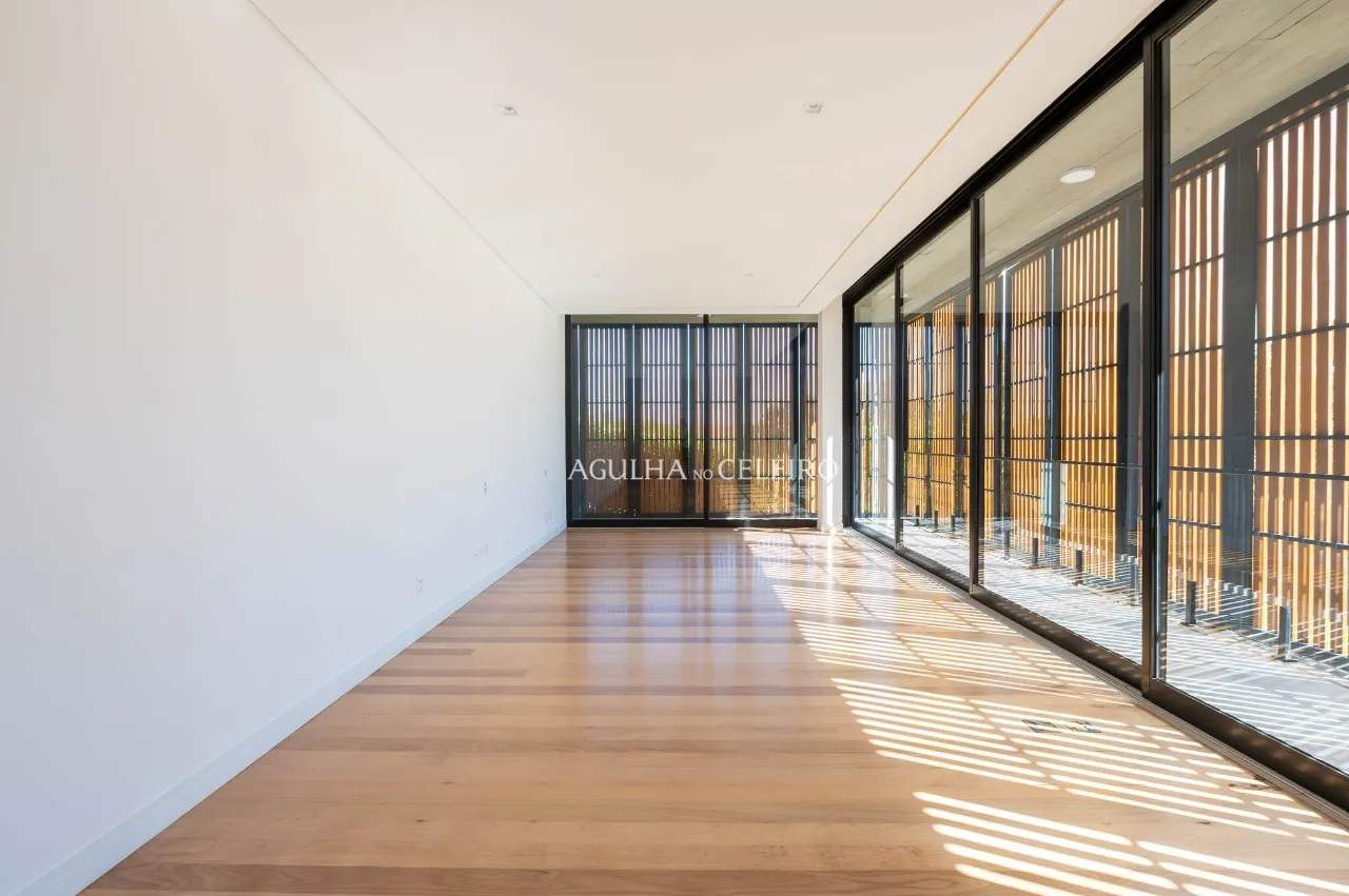 Arquitetura contemporânea integrada à natureza – 21872
