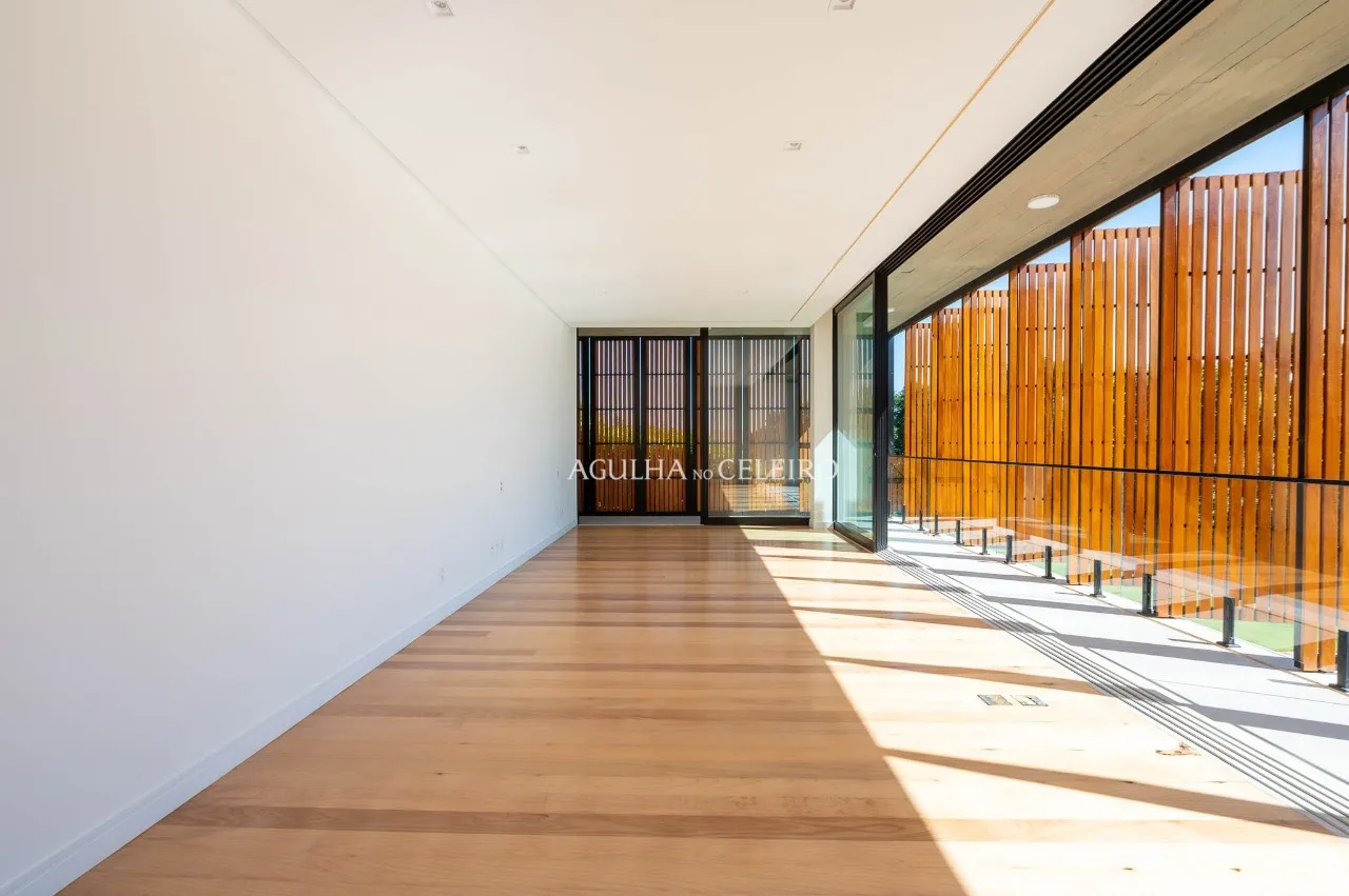 Arquitetura contemporânea integrada à natureza – 21872