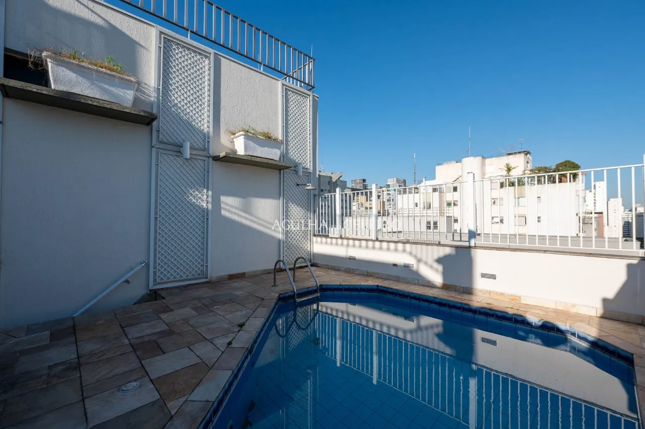 Cobertura com 320m2 e vista livre no Jardim América – 22158