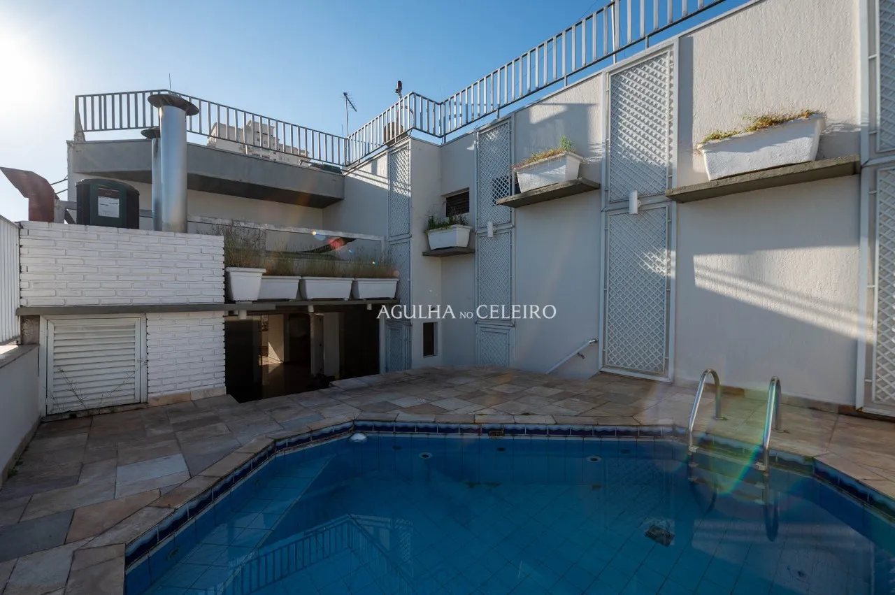 Cobertura com 320m2 e vista livre no Jardim América – 22158
