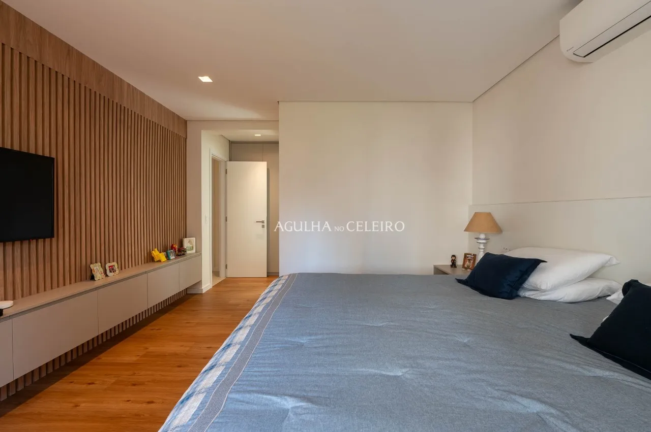 Apartamento com muita luz natural todo reformado à venda na Vila Nova Conceição – 22203