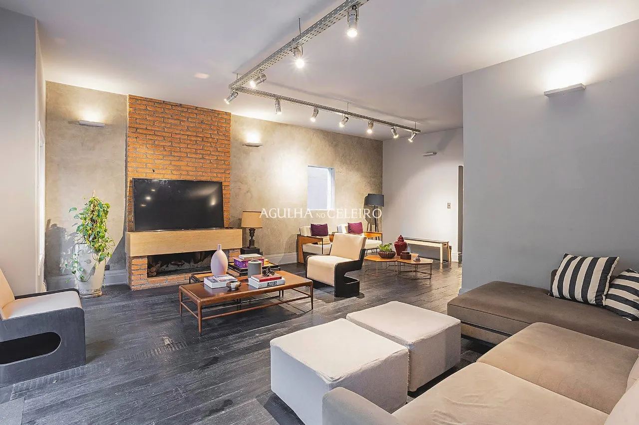 Charme e elegância para viver com conforto no Jardim Europa. – 22240